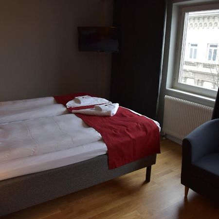 City Hotel Кристинехамн Экстерьер фото