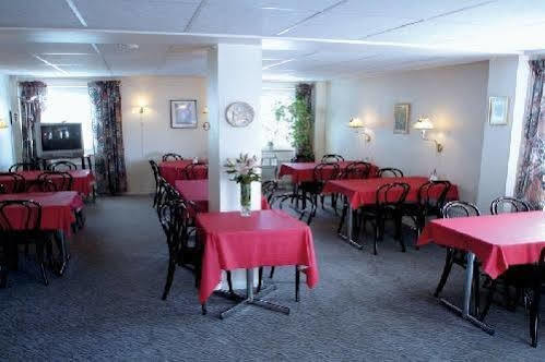 City Hotel Кристинехамн Экстерьер фото